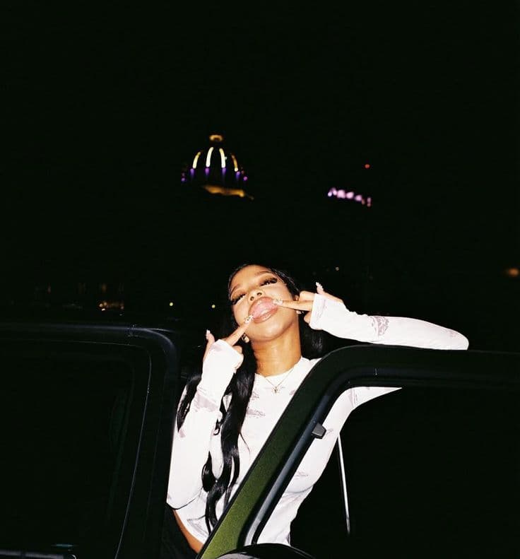 R&B trap soul - "Encanto"