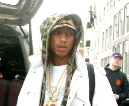 2000s Pharrel type beat "Lo Necesario"