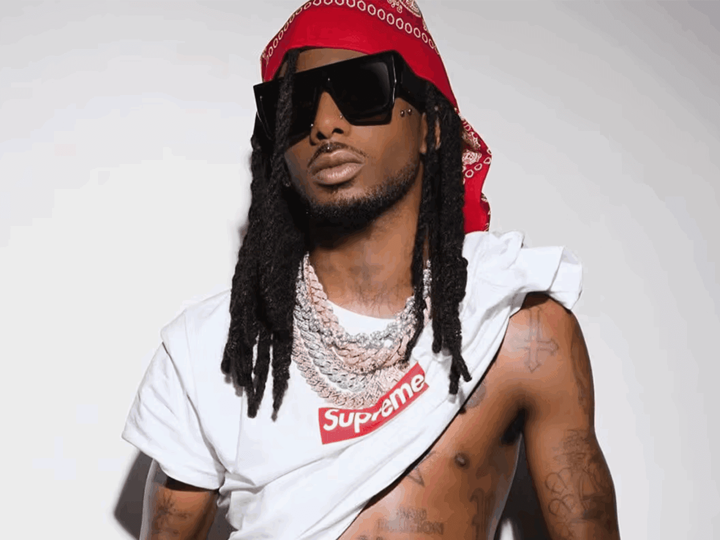 Neo pistea + Playboi carti ''Hungry''